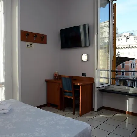 Soana Vendégház Genova
